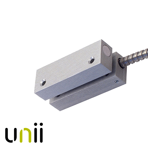 [C2S-004814] UN-500 Opbouw magneetcontact, extra dun incl. AT EOL met 2 m kabel